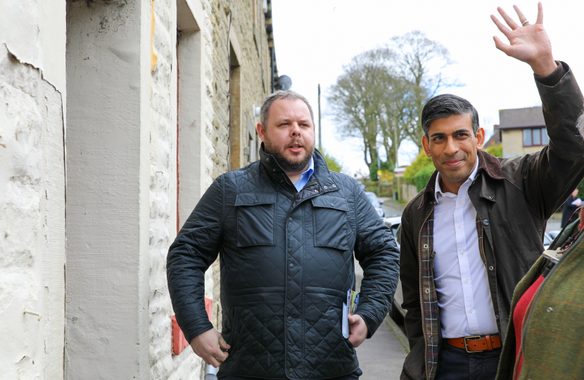 PM Rishi Sunak & local MP Antony Higginbotham on the doorstep